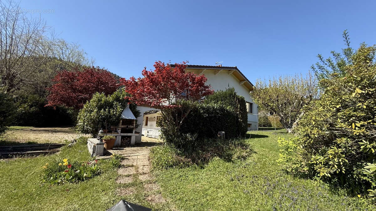 Maison à TAINTRUX