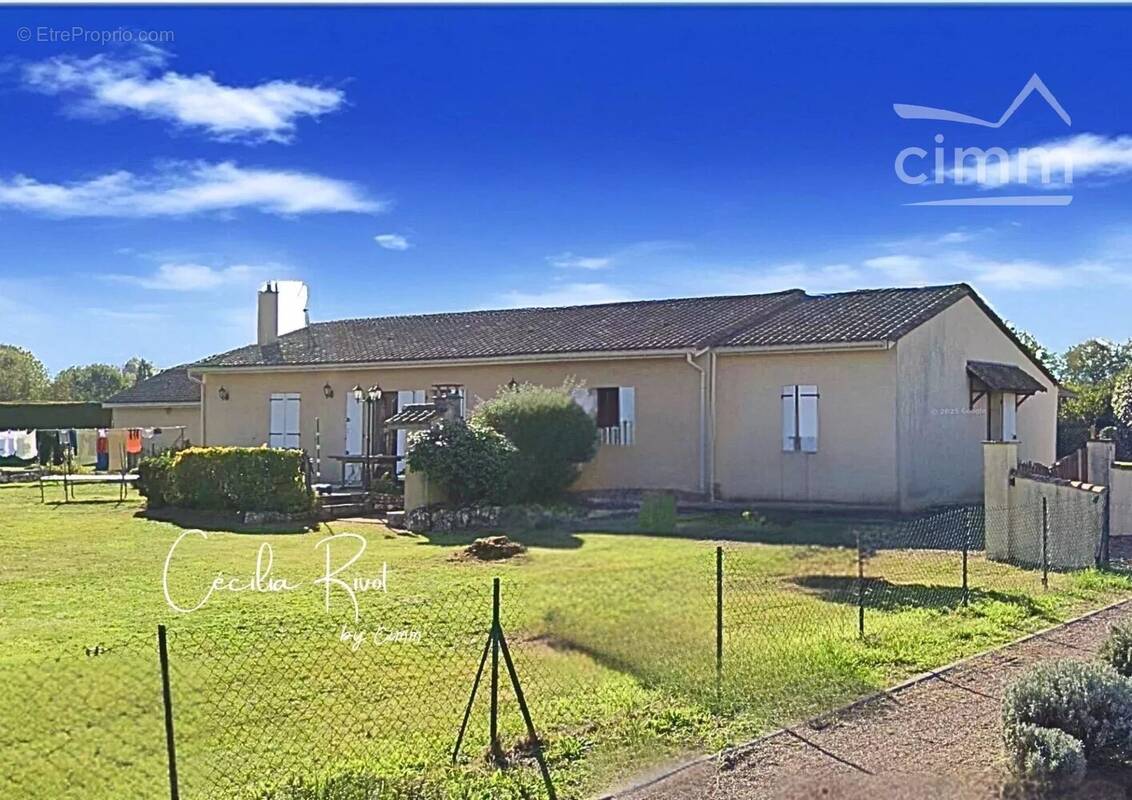 Maison à SAINT-CHRISTOLY-DE-BLAYE