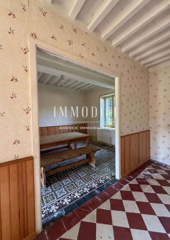 Maison à LURCY