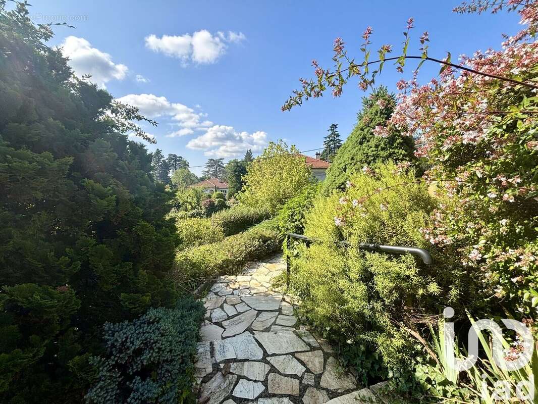 Photo 4 - Maison à CHAMPAGNE-AU-MONT-D&#039;OR