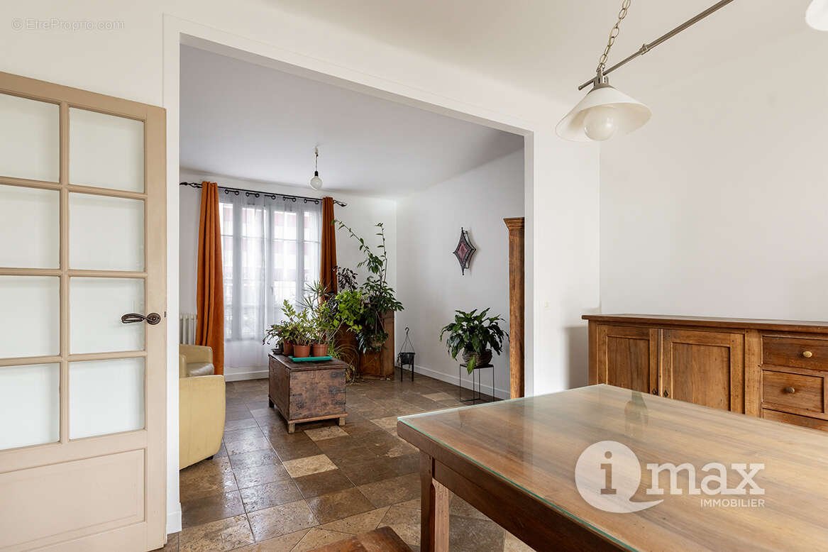 Maison à ASNIERES-SUR-SEINE