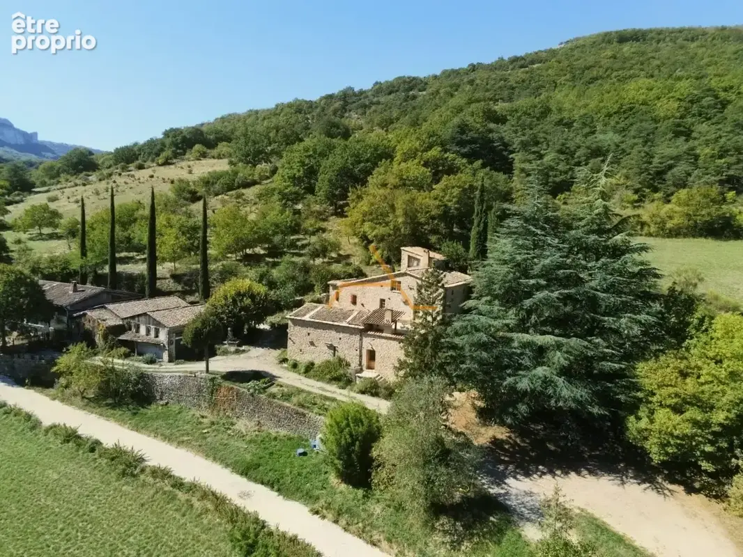 Maison à MANAS