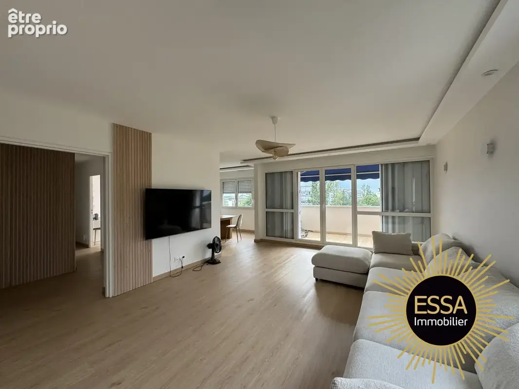 Appartement à VELIZY-VILLACOUBLAY