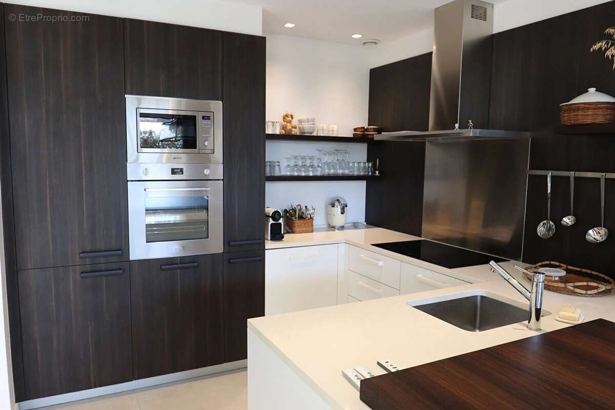 Appartement à SAINT-CYR-SUR-MER