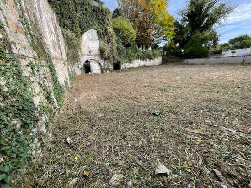 Terrain à ANGOULEME