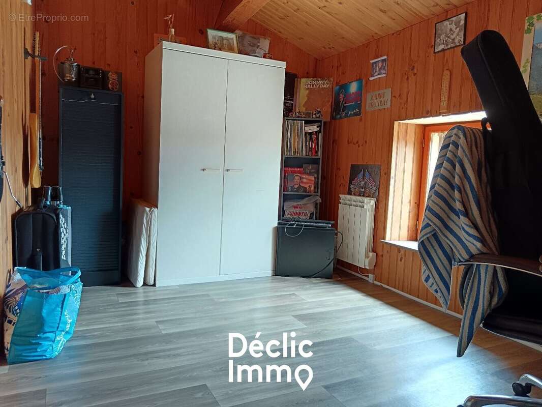 Maison en pierre avec dependances - photo 7