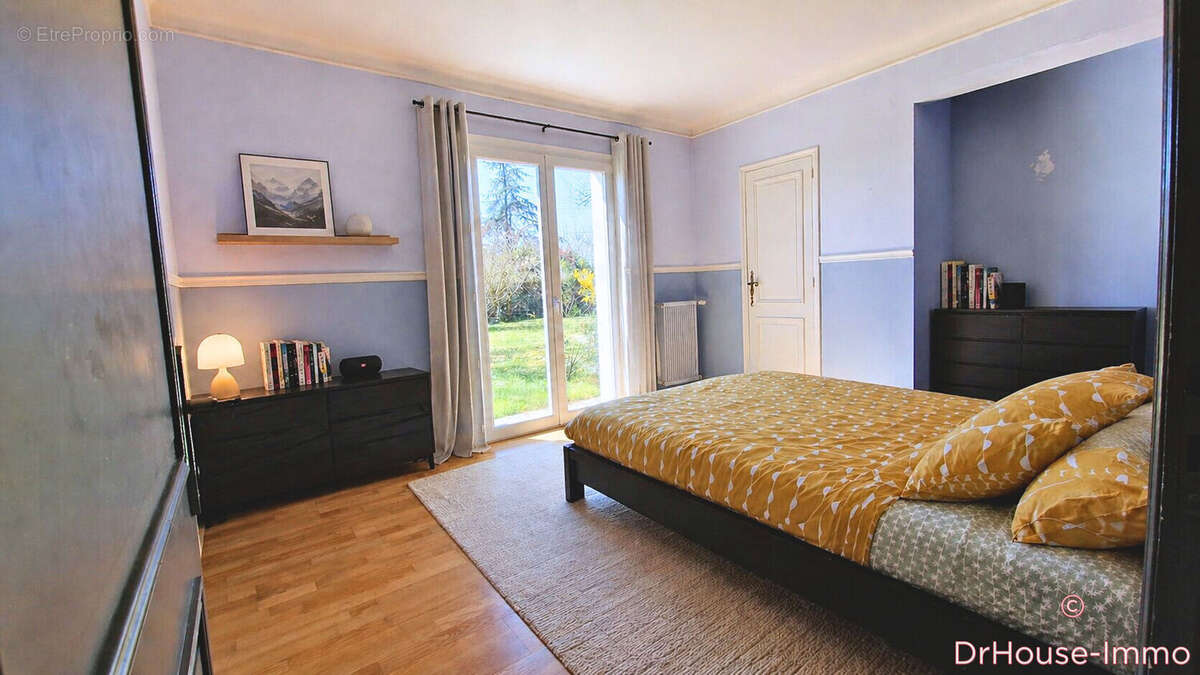 Maison 215 m² à Labastide-Saint-Pierre  - photo 27