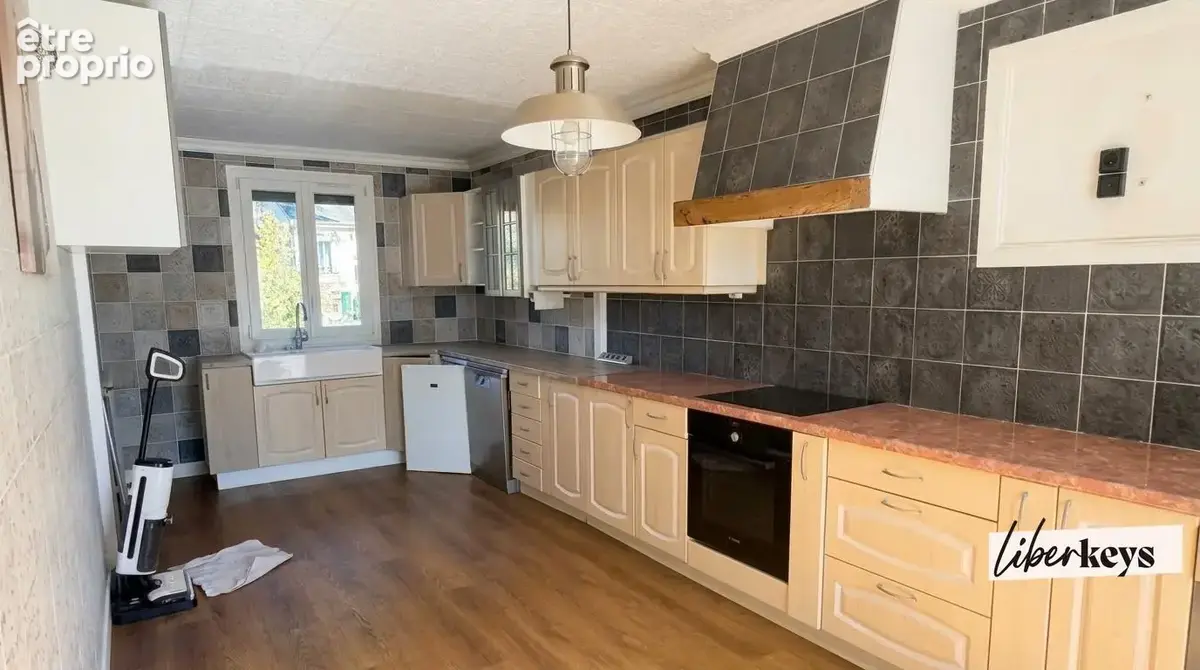Maison familiale 223 m² avec jardin, terrasses, dépendance et garage – Villemomble - photo 5