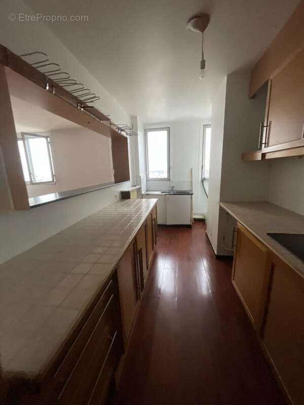 Appartement à PARIS-19E