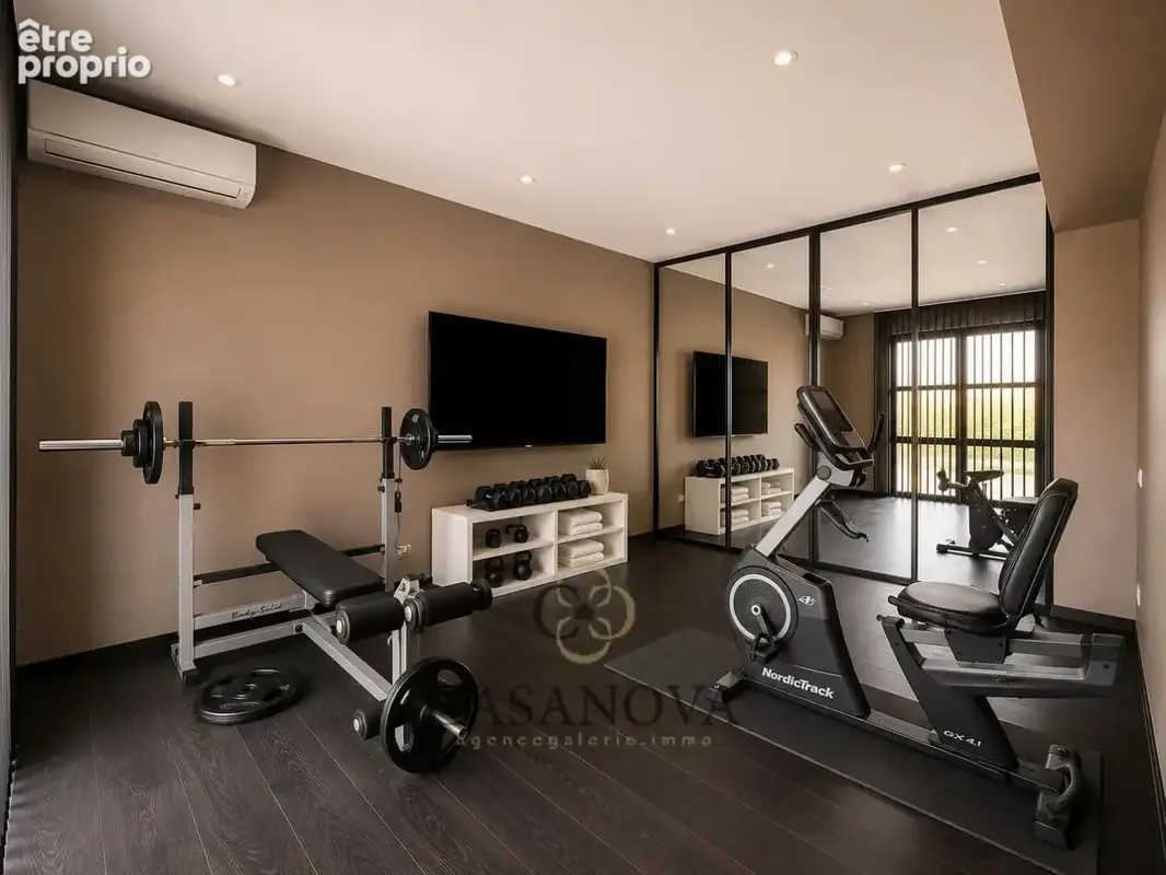 Maison familiale de 266 m² avec piscine et terrain de 1 000 m² à Montarnaud - photo 18