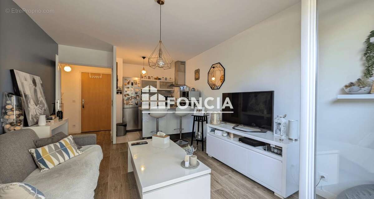 Appartement à CHILLY-MAZARIN