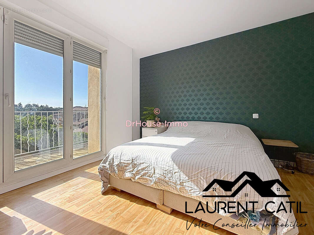 Appartement à BOURG-DE-PEAGE