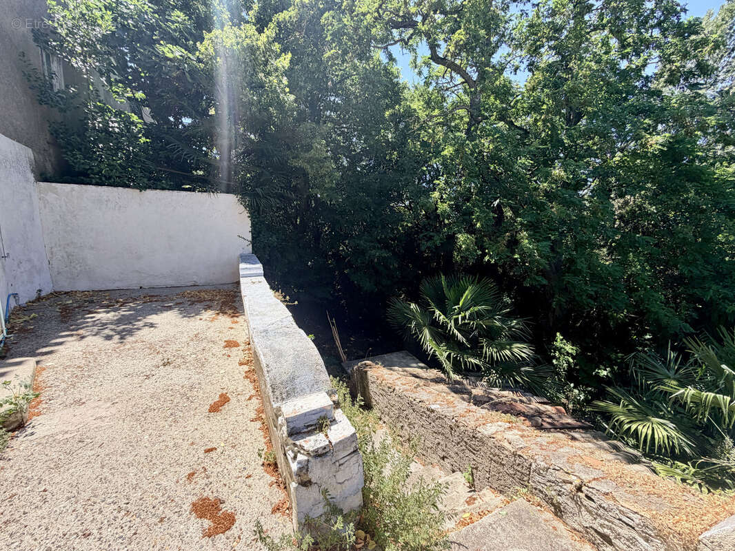 Maison T4 avec jardin arboré   Trèbes, hors zone inondable - photo 2