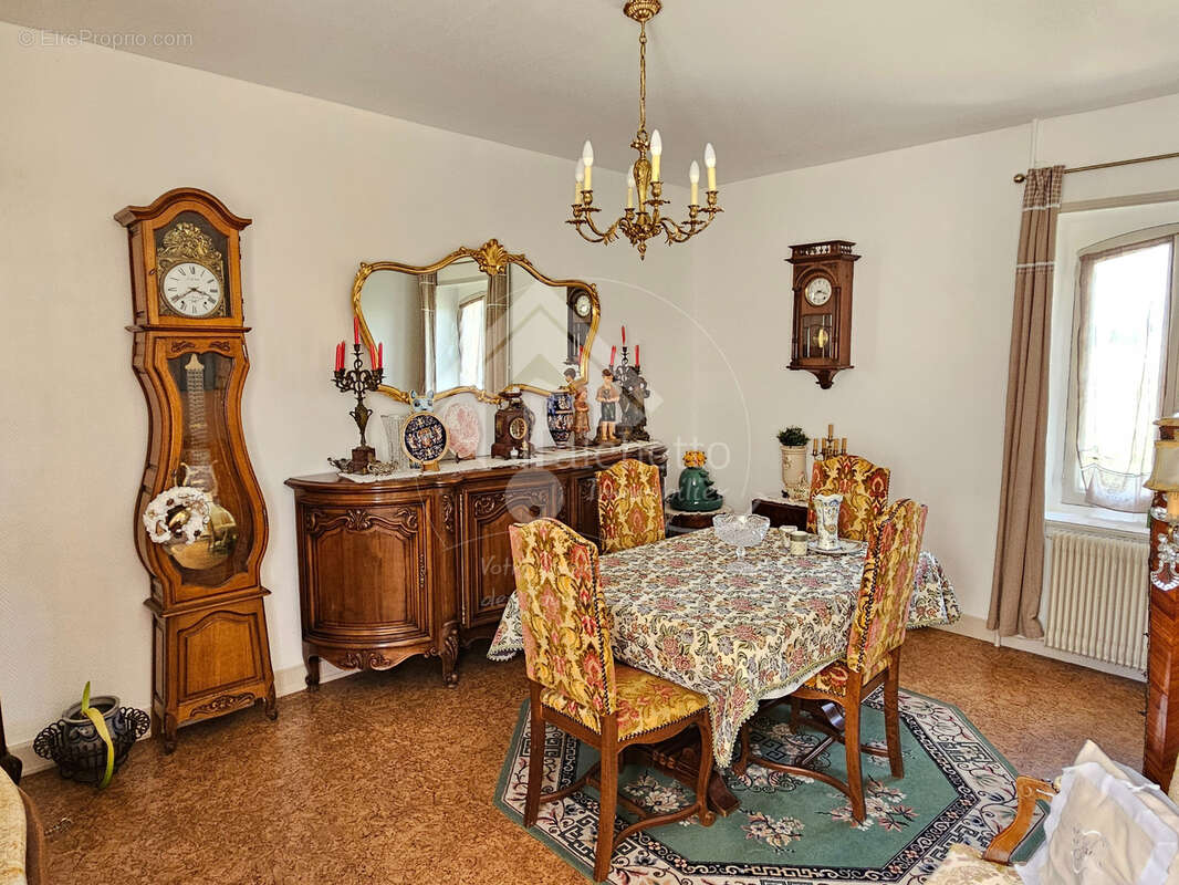 Maison à NEUILLY-EN-DONJON