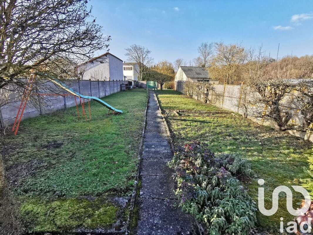 Maison 139 m² à Moncel-Sur-Seille  - photo 3