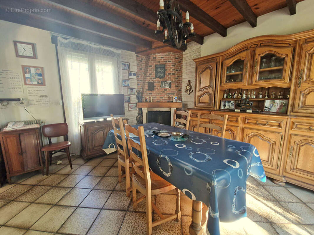 Maison à MONTIGNY-LES-CORMEILLES