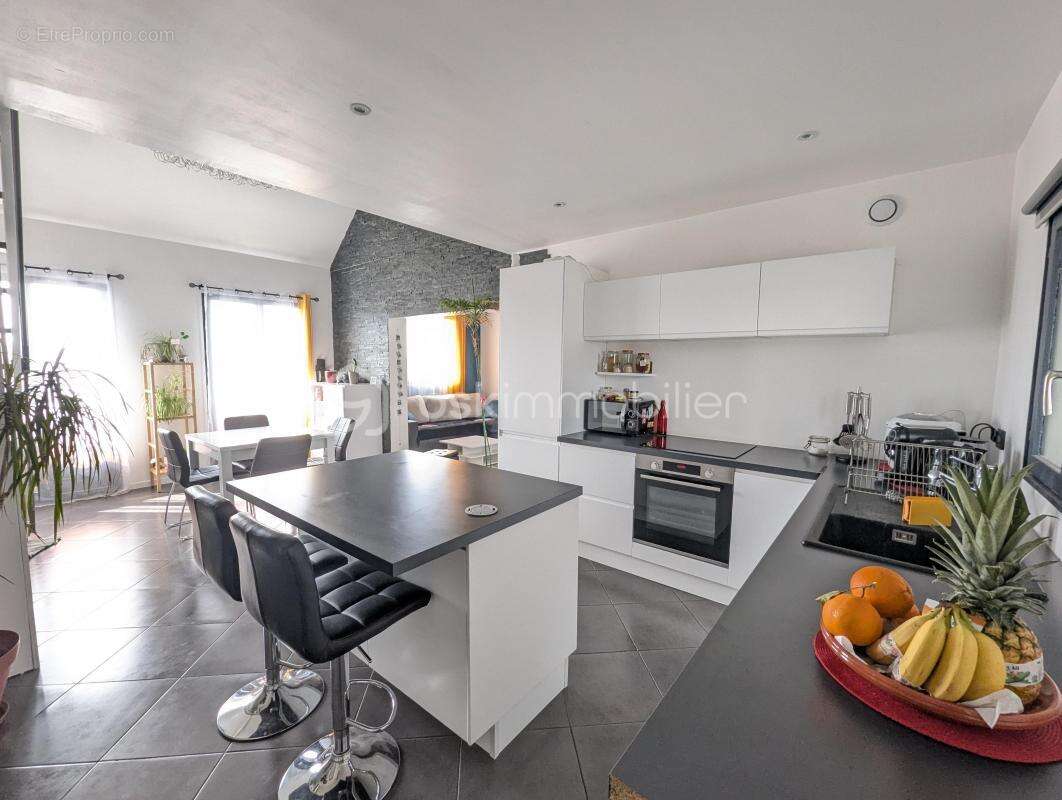 Appartement à OZOIR-LA-FERRIERE