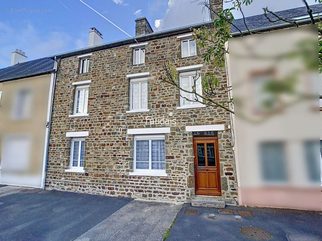 Maison à LITHAIRE