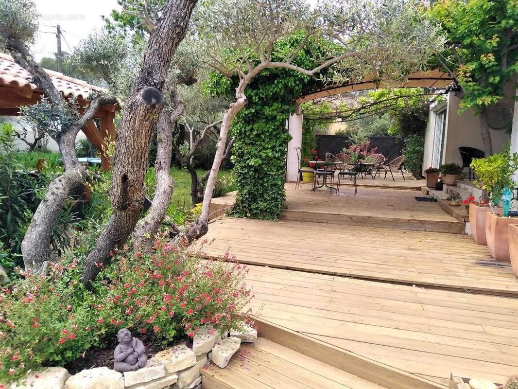 Maison à SAINT-BAUZILLE-DE-MONTMEL