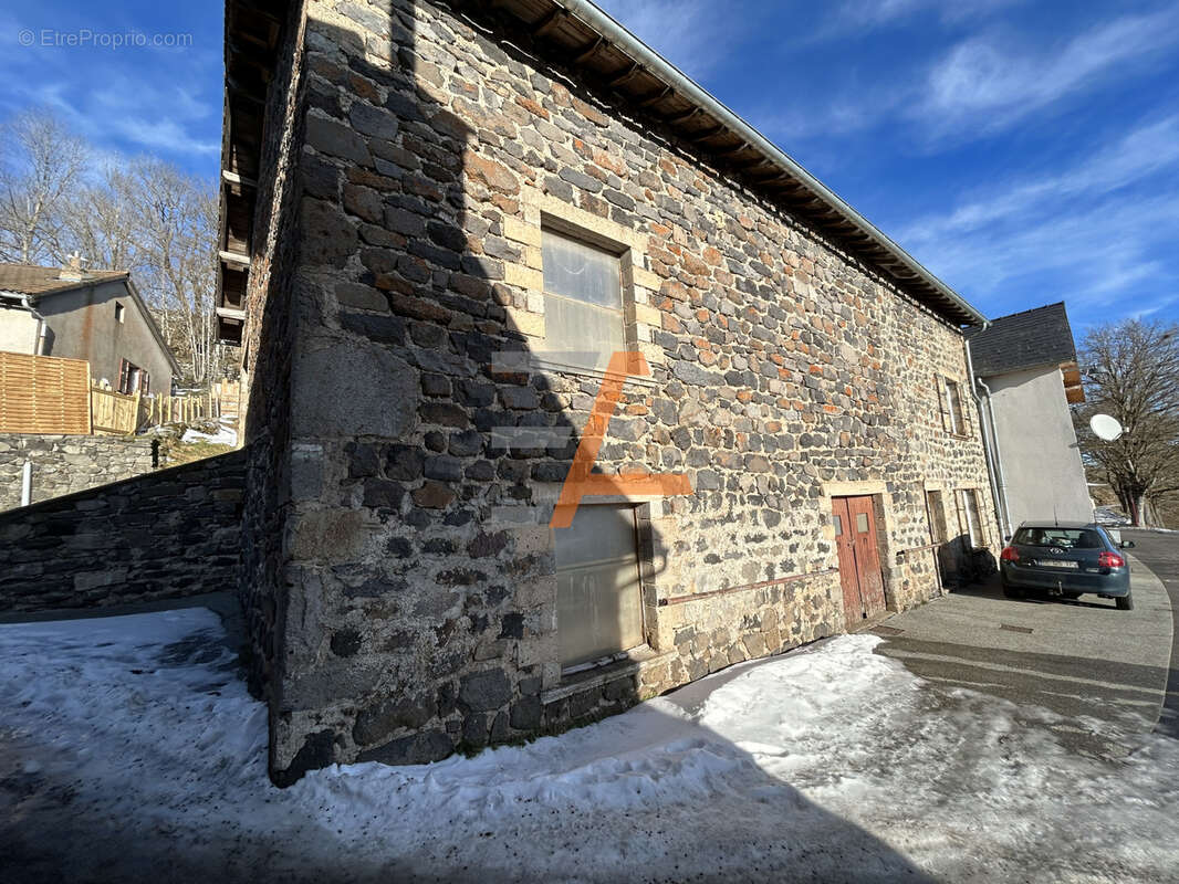 Maison à SAINT-FRONT