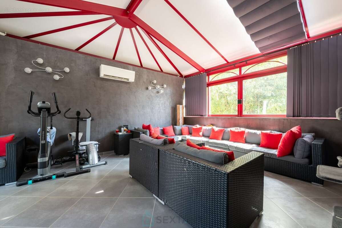 Maison à COURLON-SUR-YONNE