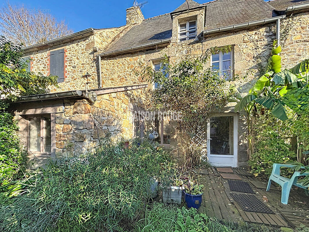 Maison à PLOUER-SUR-RANCE