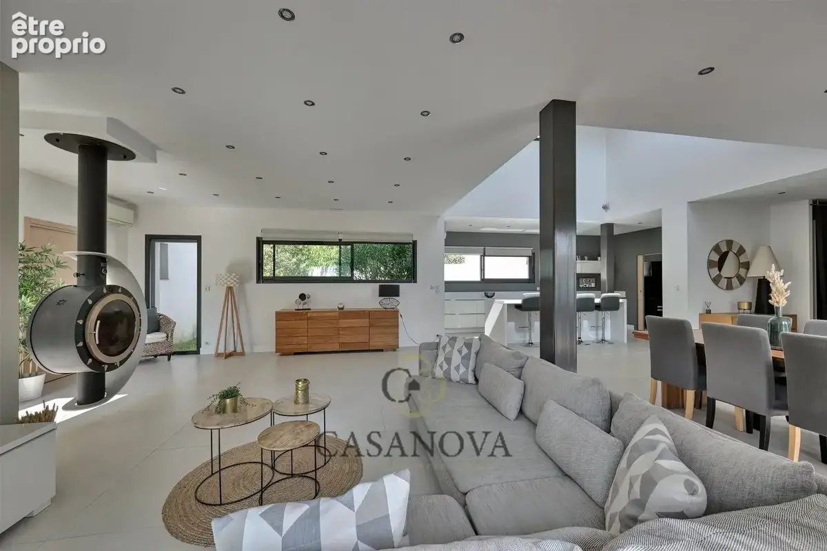 Villa contemporaine 212 m² avec piscine, terrasse et 4 chambres à Castelnau-le-Lez - photo 5
