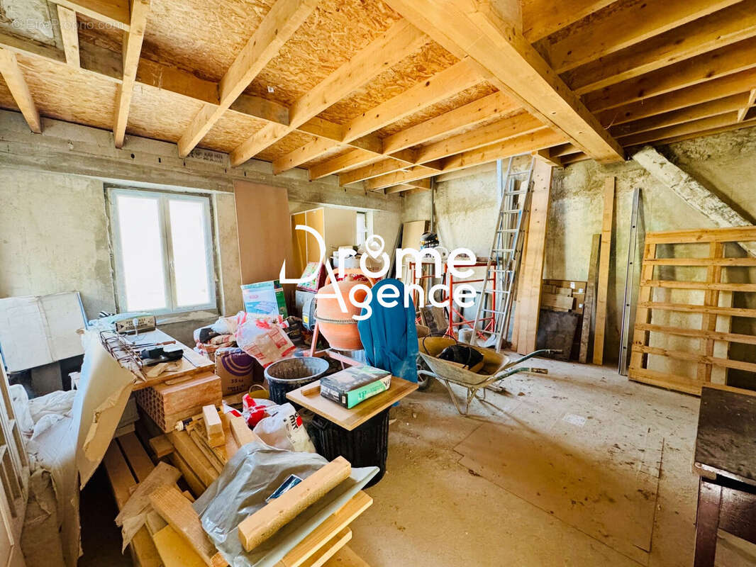Maison à SERVES-SUR-RHONE