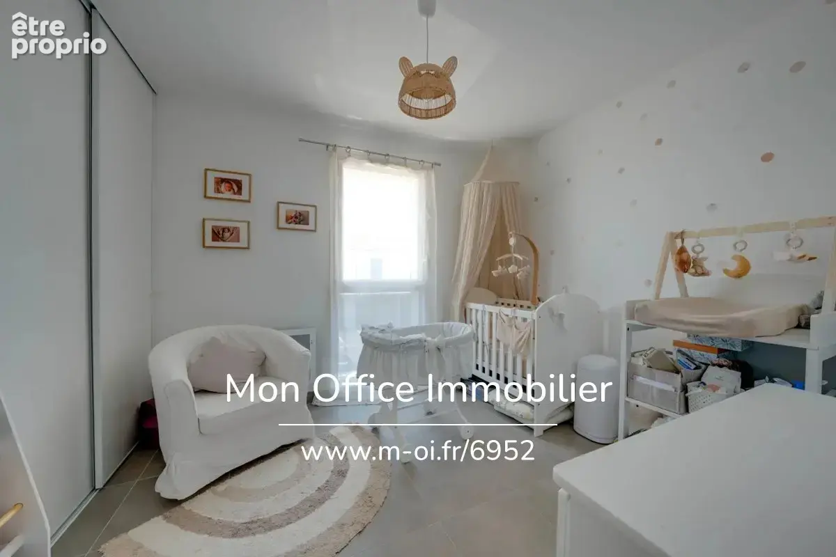Référence : 7172-CDI - Maison familiale récente de 2023 avec 4 chambres et jardin en résidence sécurisée - photo 6