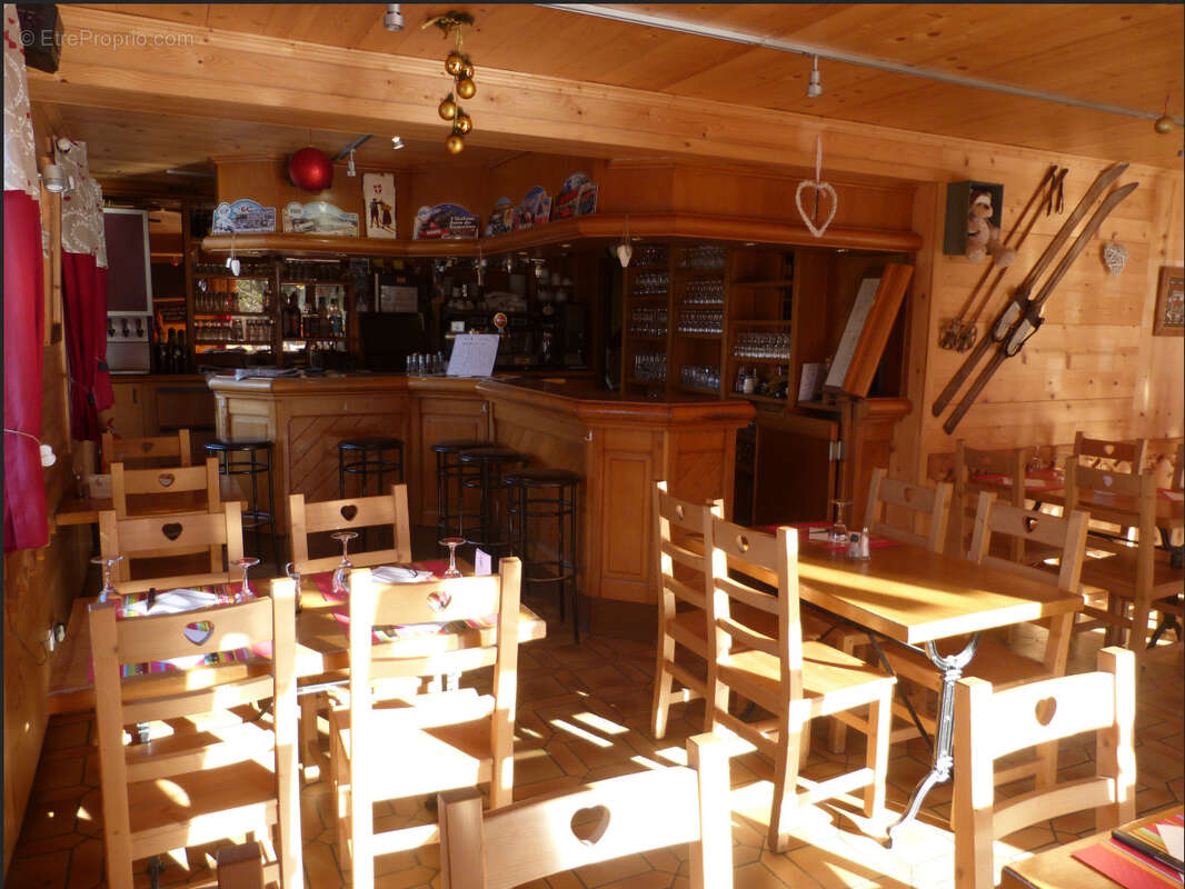 Appartement à MORILLON