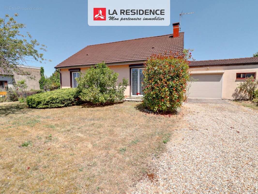 Maison 104 m² à Aubigny-Sur-Nere  - photo 3