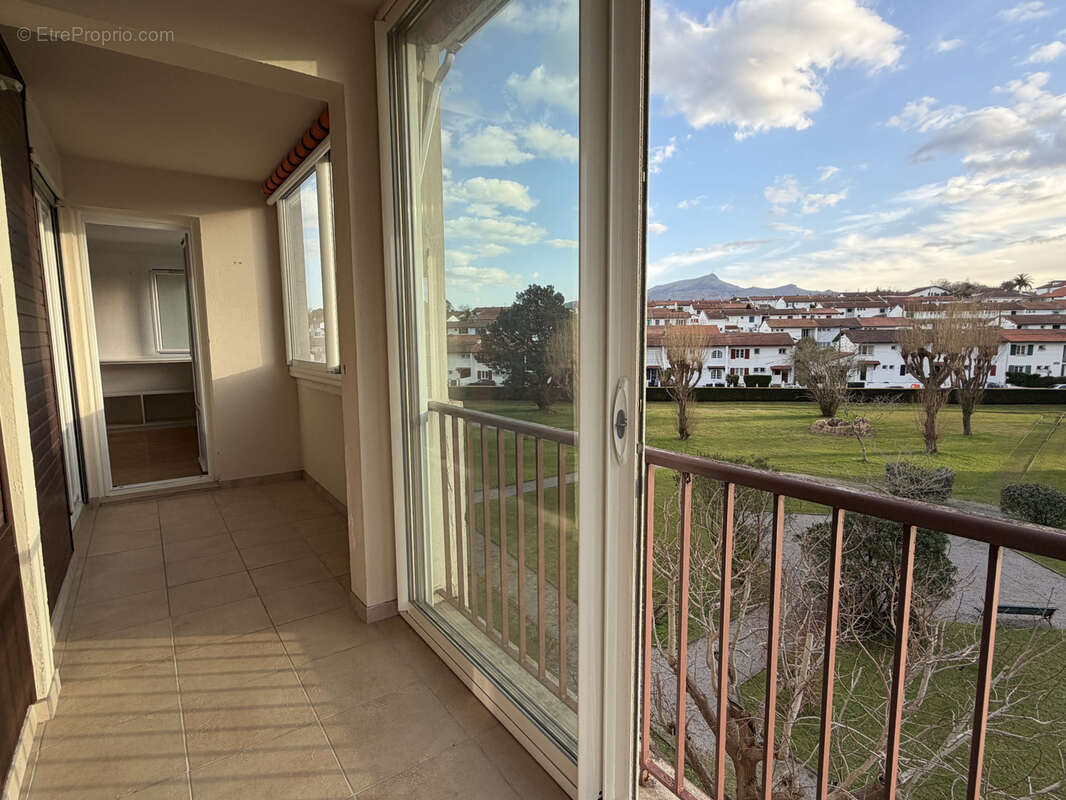 Appartement à CIBOURE