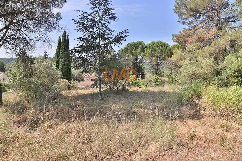 Le Val: terrain constructible de 1300m2 - photo 3
