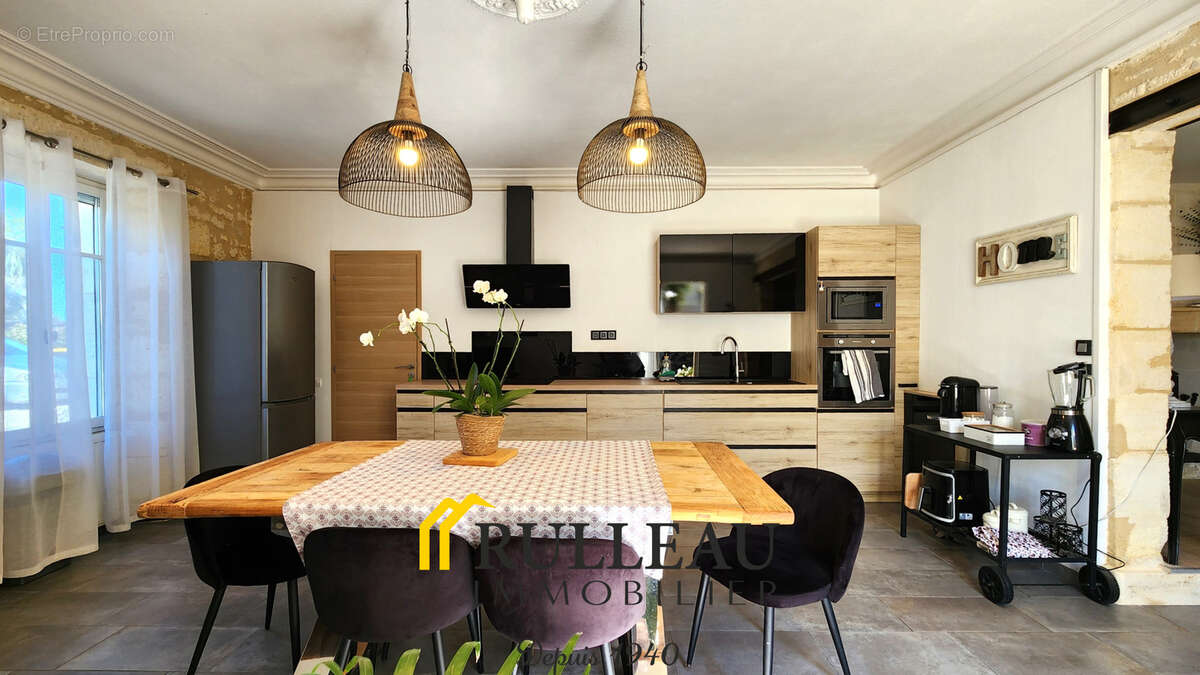 Maison à BAYON-SUR-GIRONDE