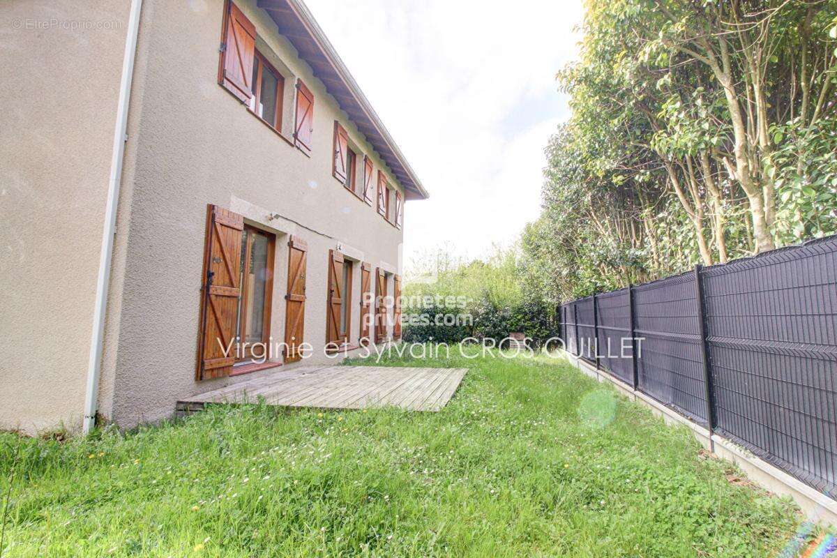 COTE PAVEE Maison T6 136 m2 grand garage 80 m² - photo 2