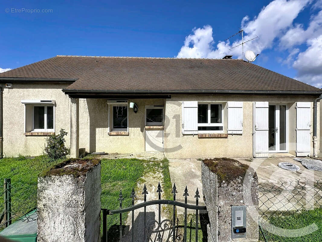 Maison à CHATEAUBLEAU