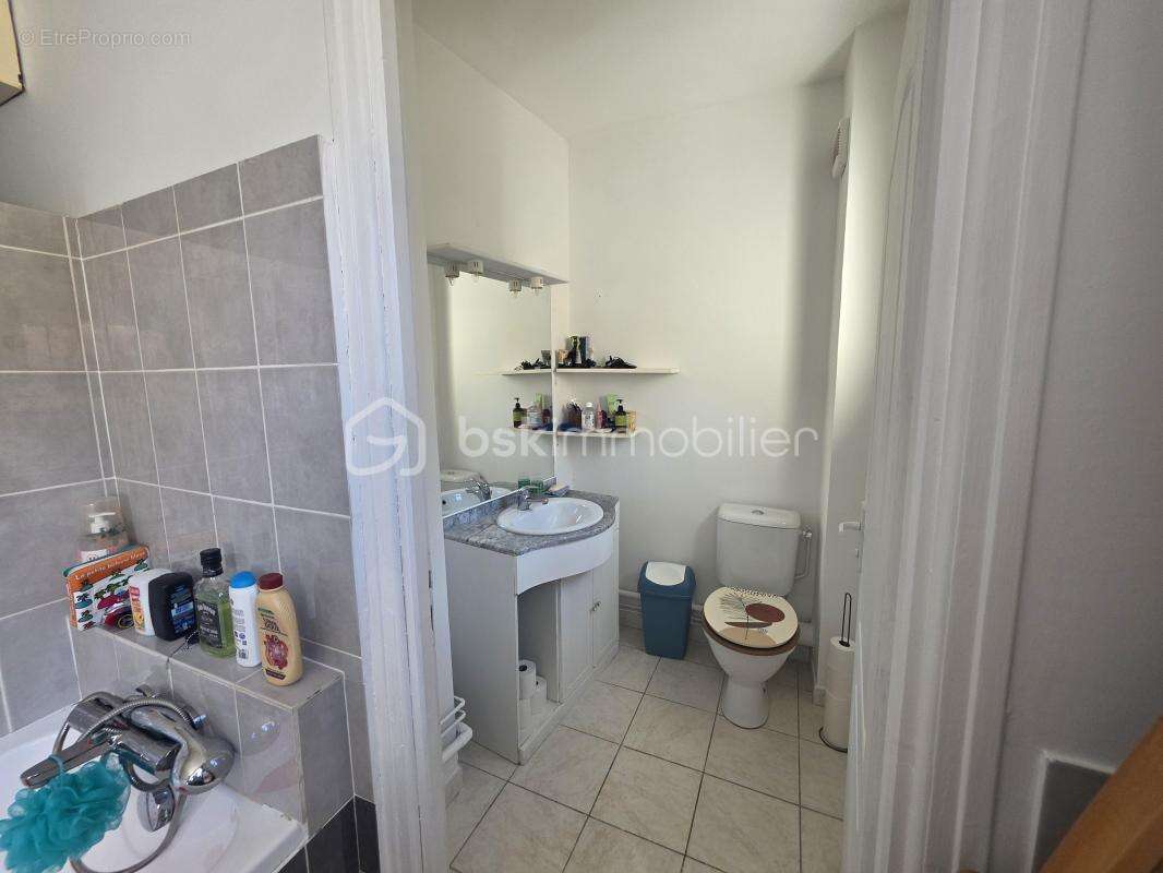 Maison à VILLENEUVE-L'ARCHEVEQUE