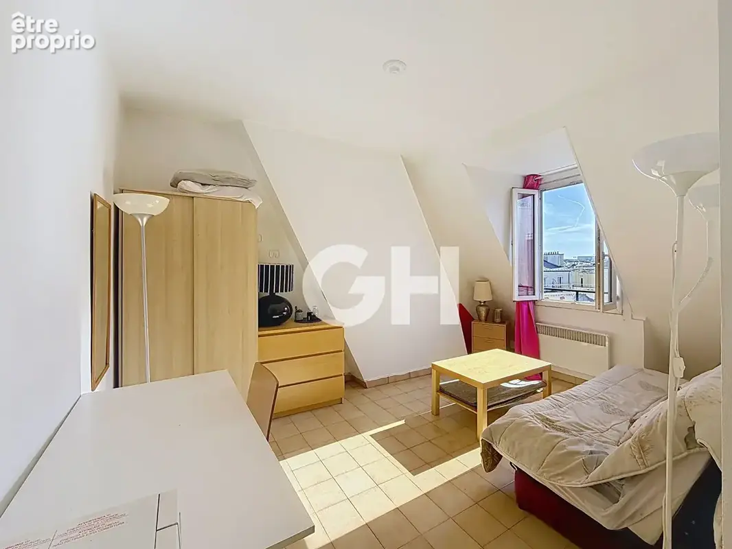 Voltaire - gardette - studio dernier etage - photo 2