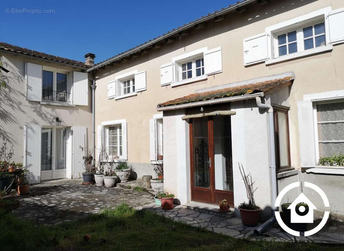 Maison 160 m² à Les Metairies  - photo 5