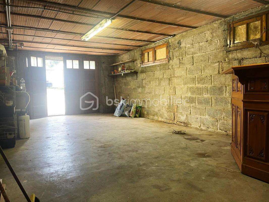 Maison à LE PLESSIS-BELLEVILLE