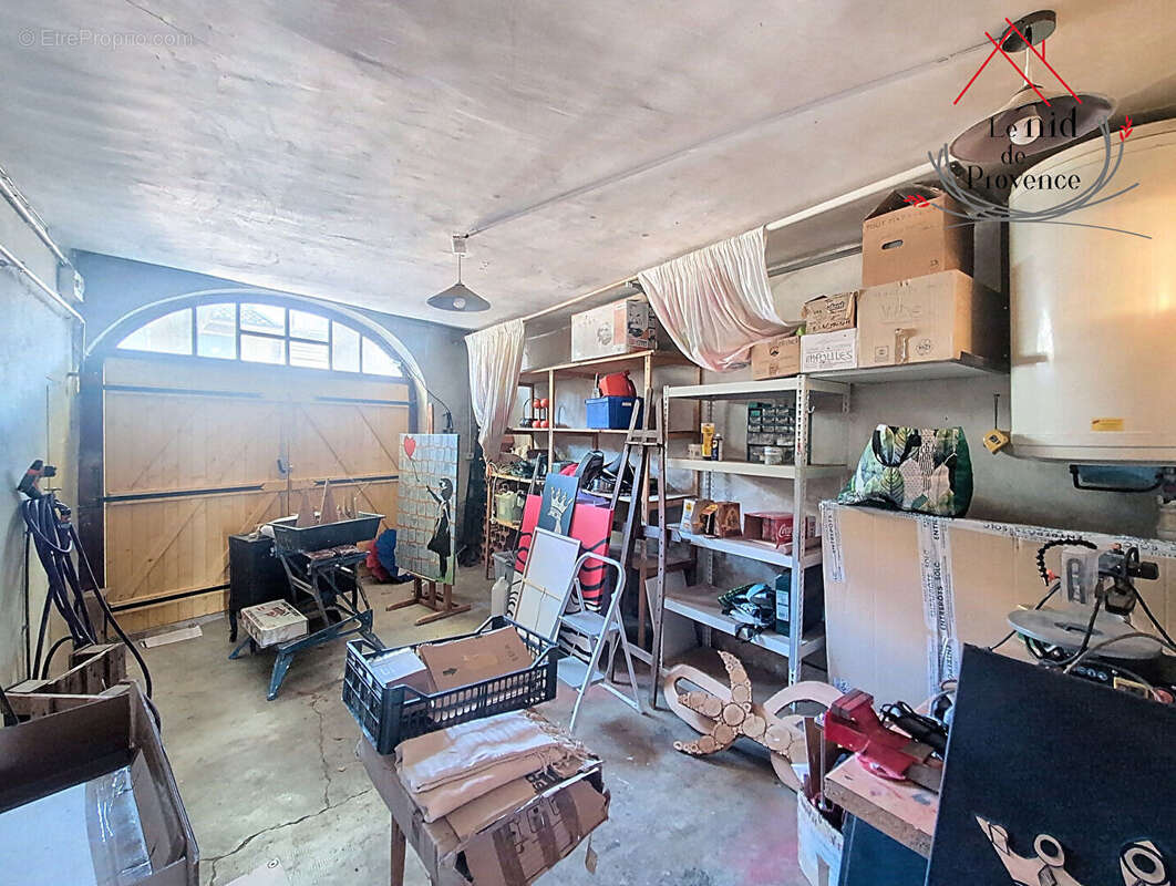 Maison à SAINTE-CECILE-LES-VIGNES