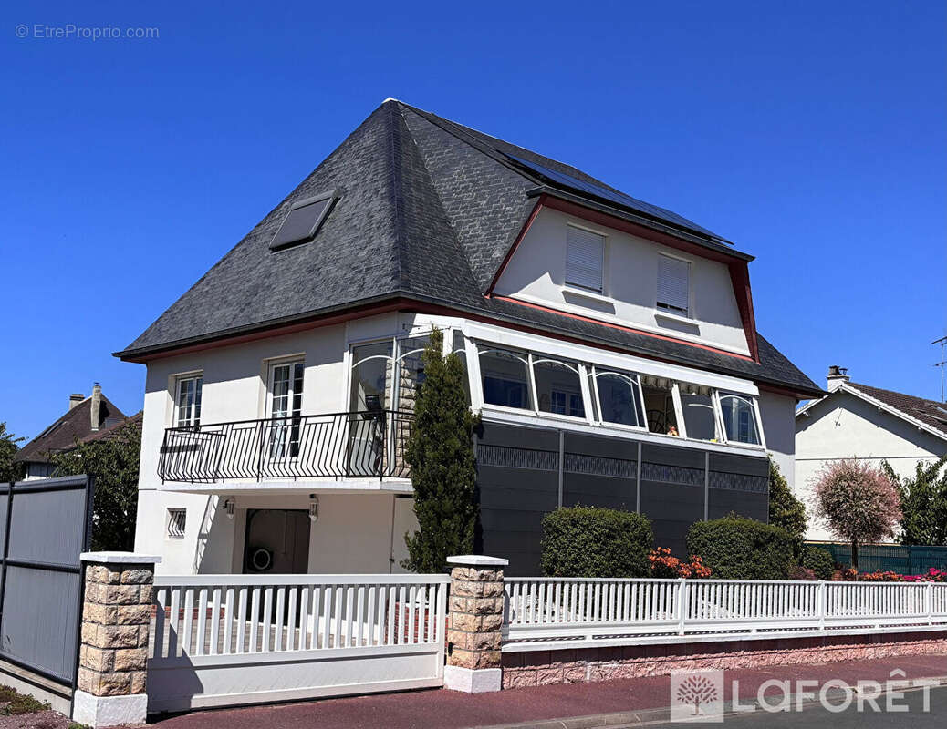 Maison à MERVILLE-FRANCEVILLE-PLAGE