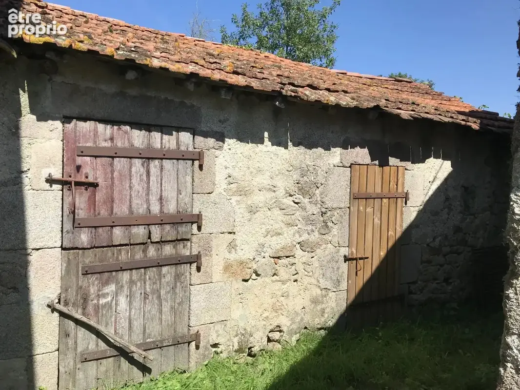 Ferme du début du  20ème siècle,  nombreuses dépendances, maison à rénover, piscine - photo 15