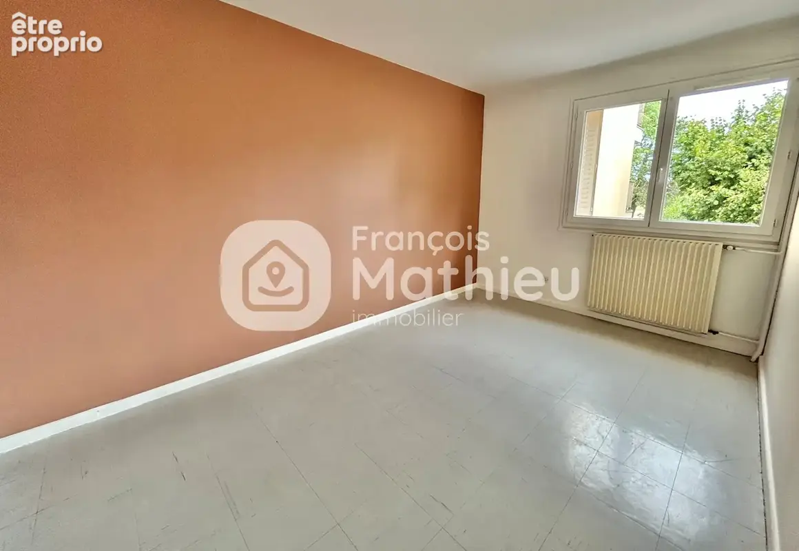 Villars-les-Dombes  - Appartement T2 d'environ 47m2 avec balcon et cave. - photo 7