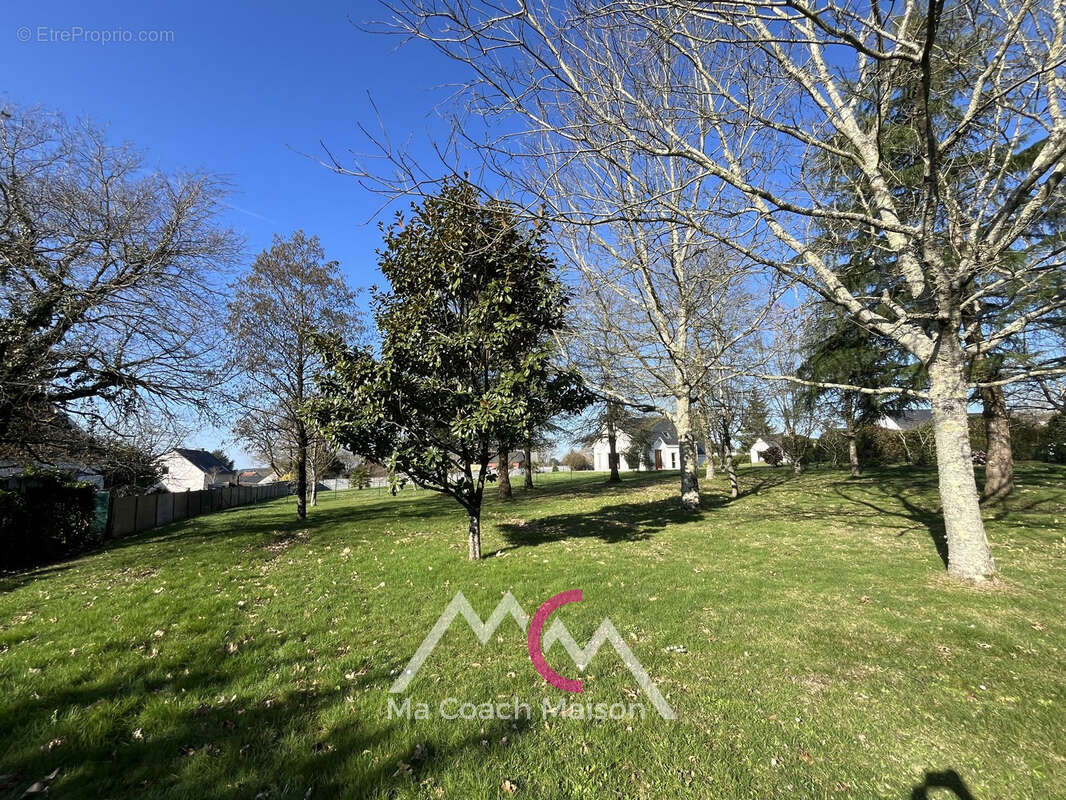 ST GILDAS DES BOIS, magnifique terrain de 1558m2, façade de 37m - photo 4