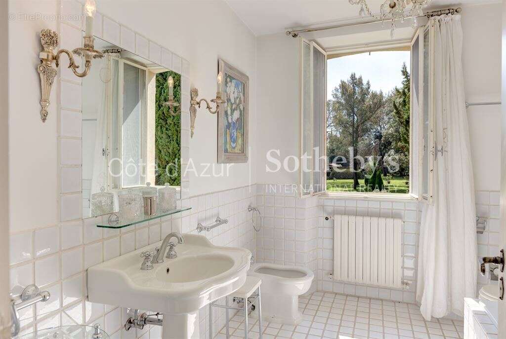 Maison à AURIBEAU-SUR-SIAGNE