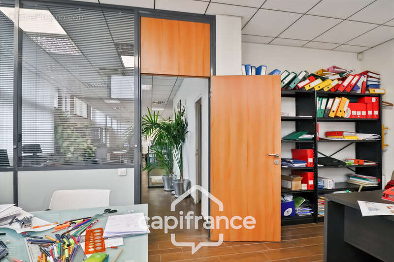 Commerce à MONTROUGE