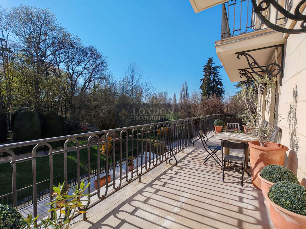 Appartement à VERSAILLES