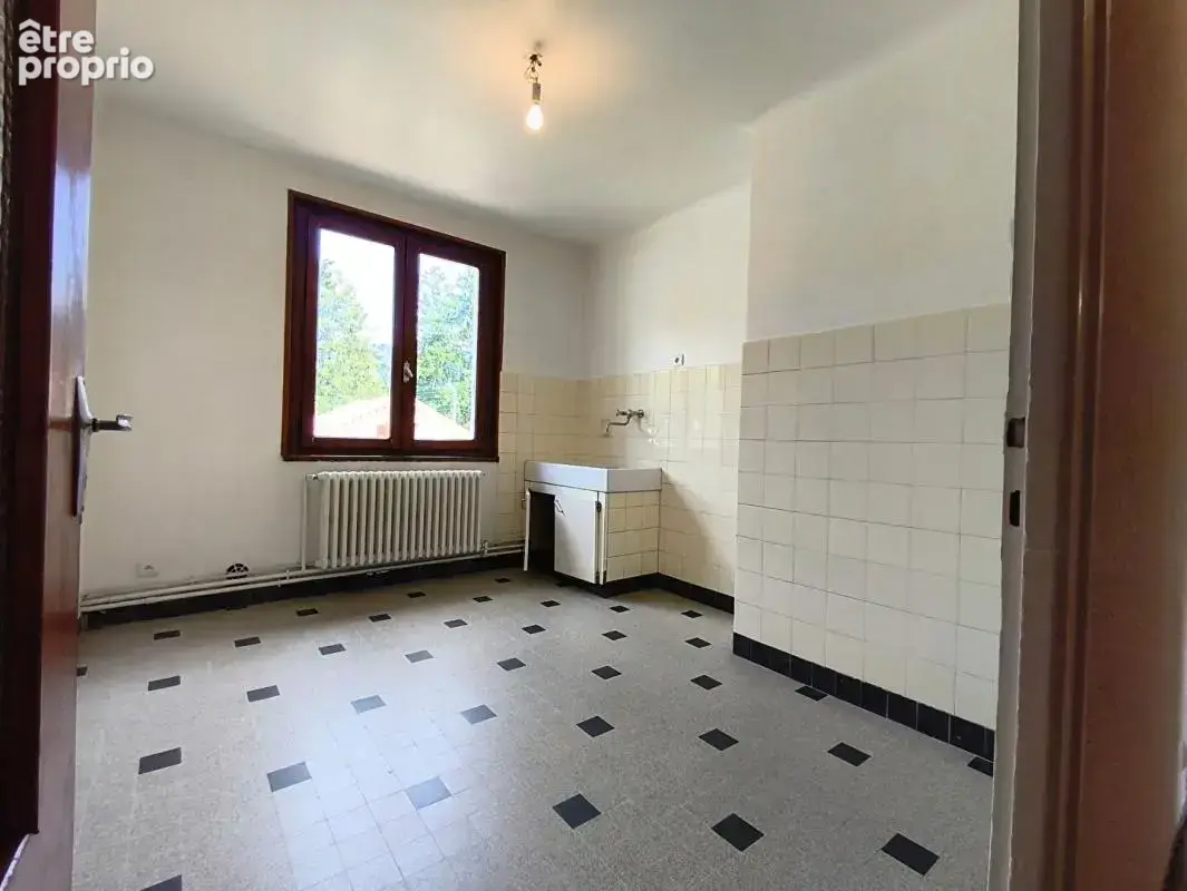 Maison sur 3 niveaux - 7 pièces - photo 8