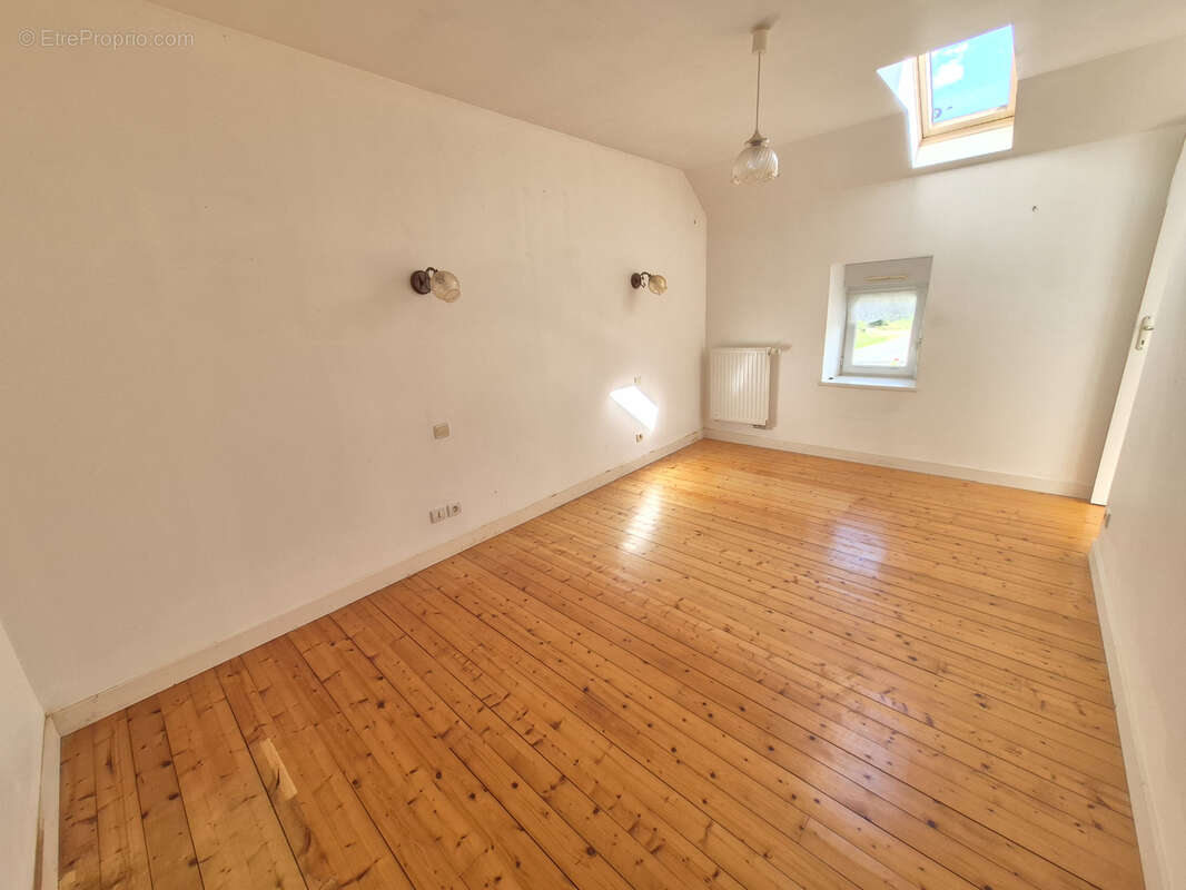 Maison à BOURG-BLANC